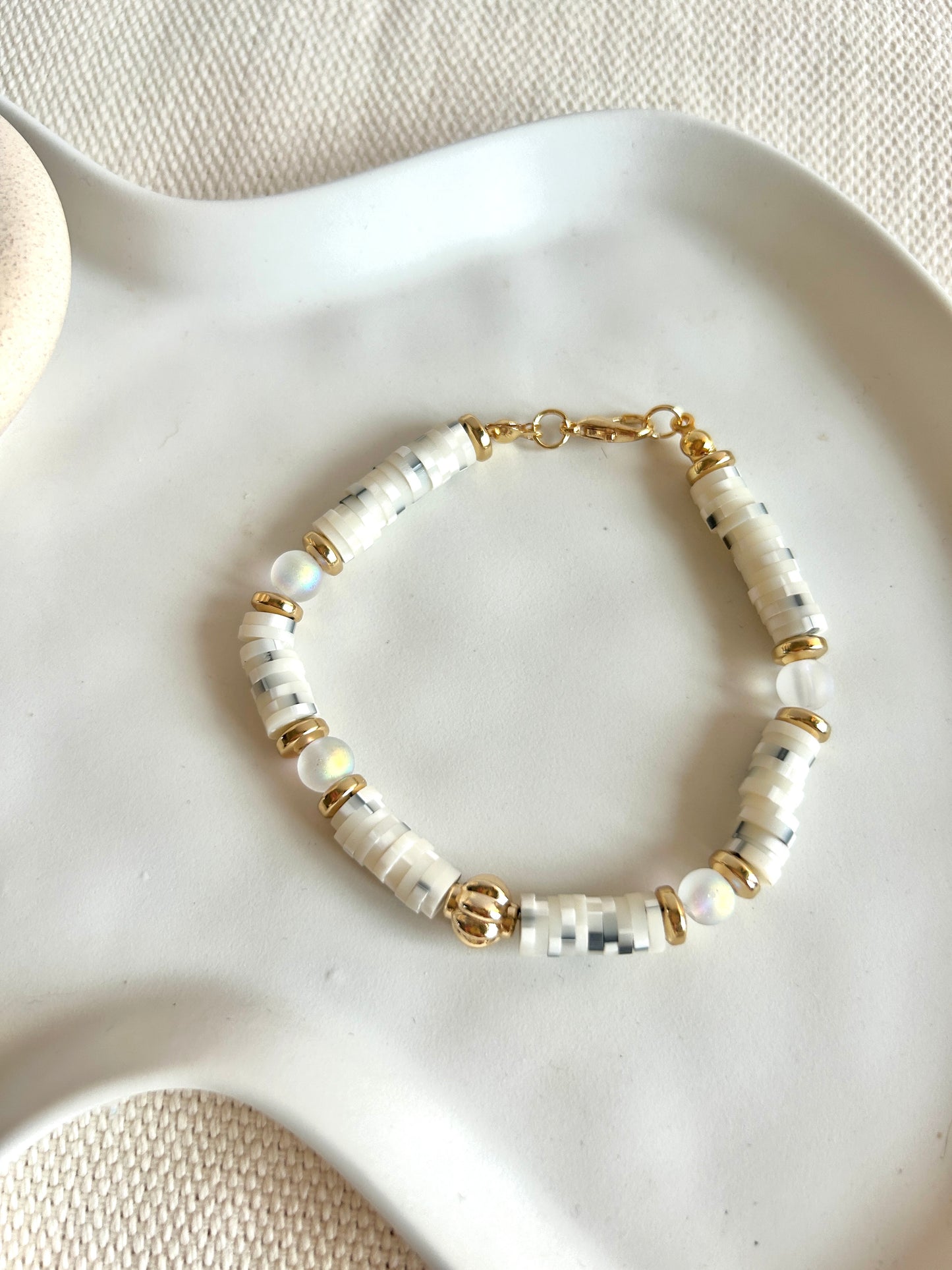 Speckled heshi bracelet