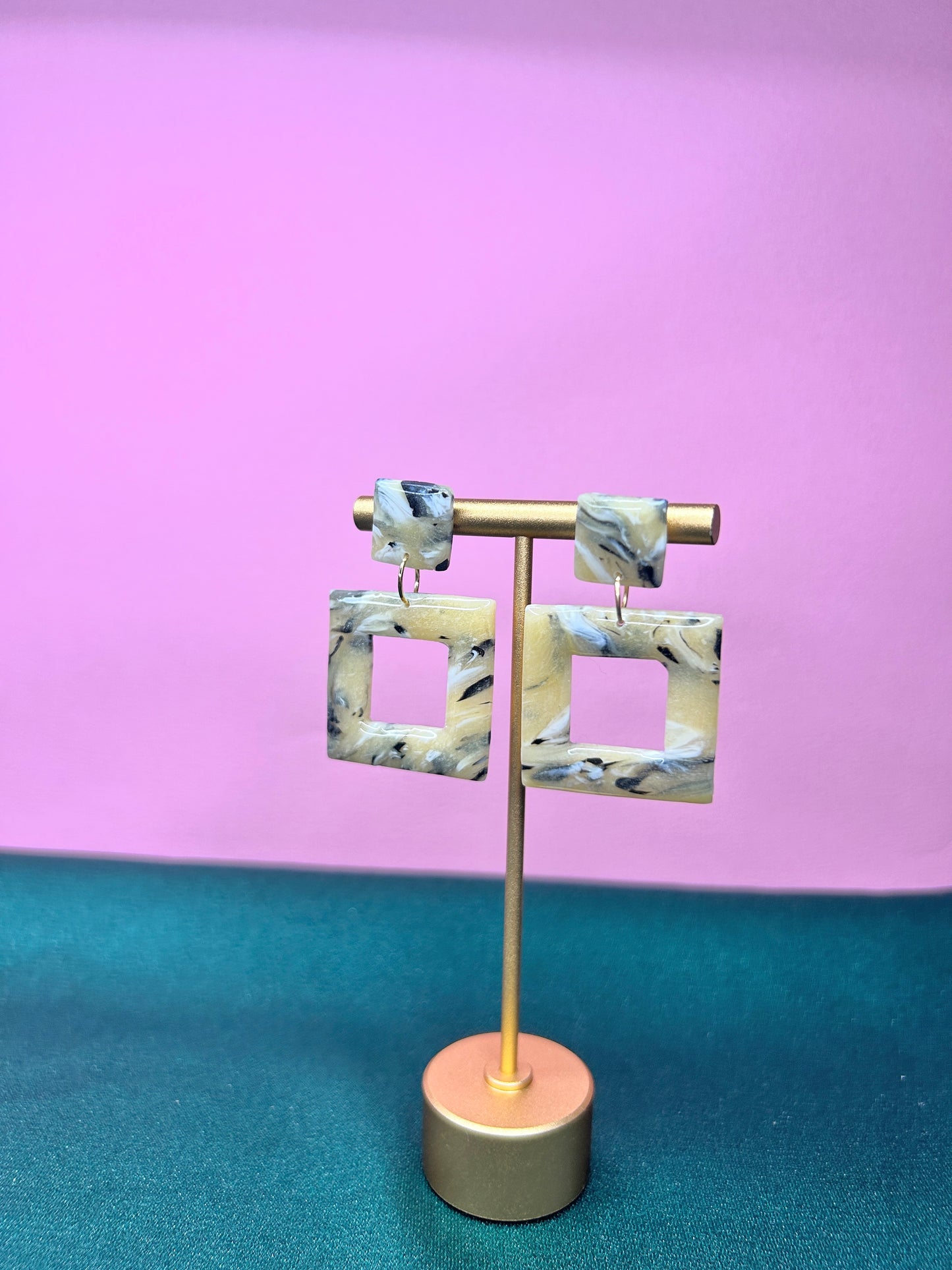Tortoiseshell square dangles