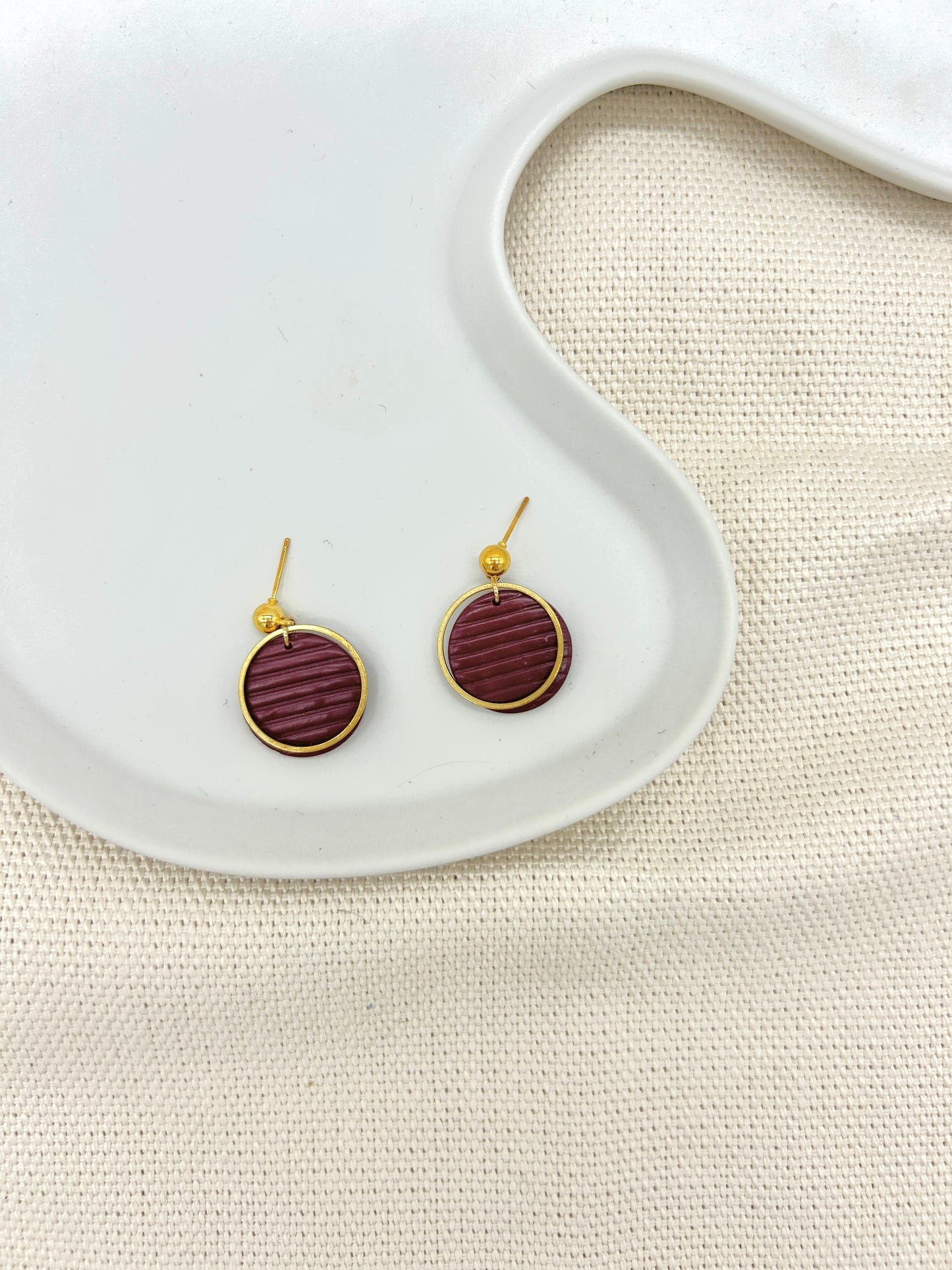Beau Burgundy Ribbed Drops