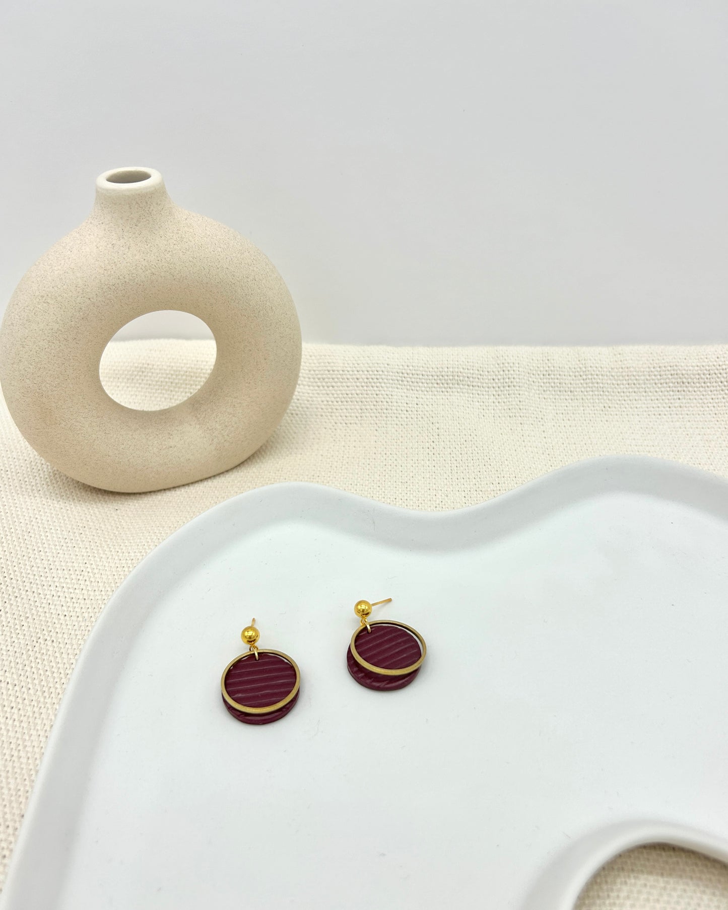Beau Burgundy Ribbed Drops