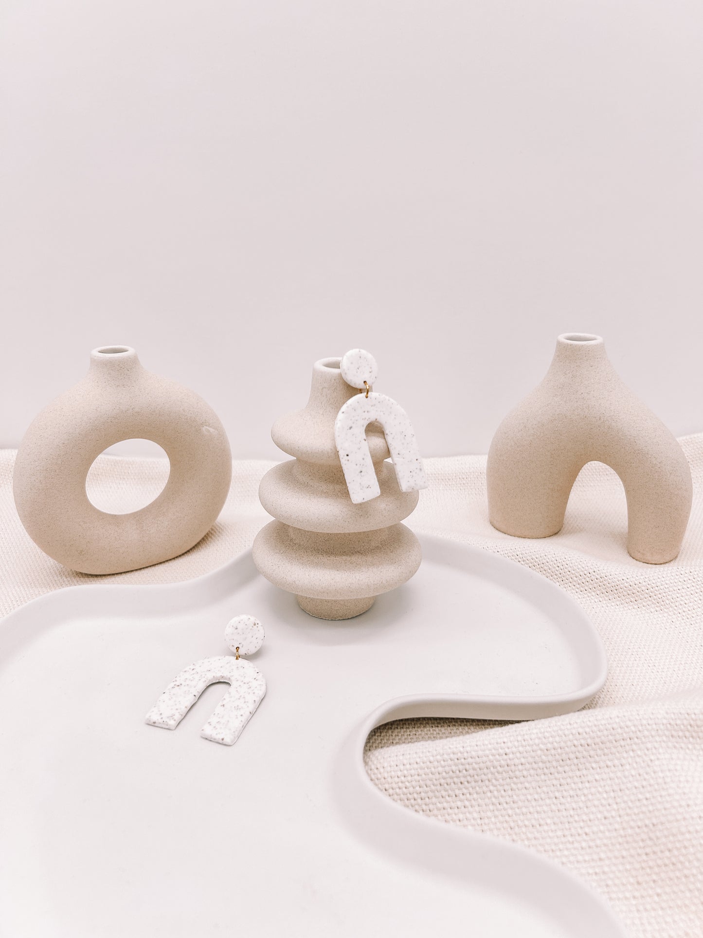 Sahara White Arch drops