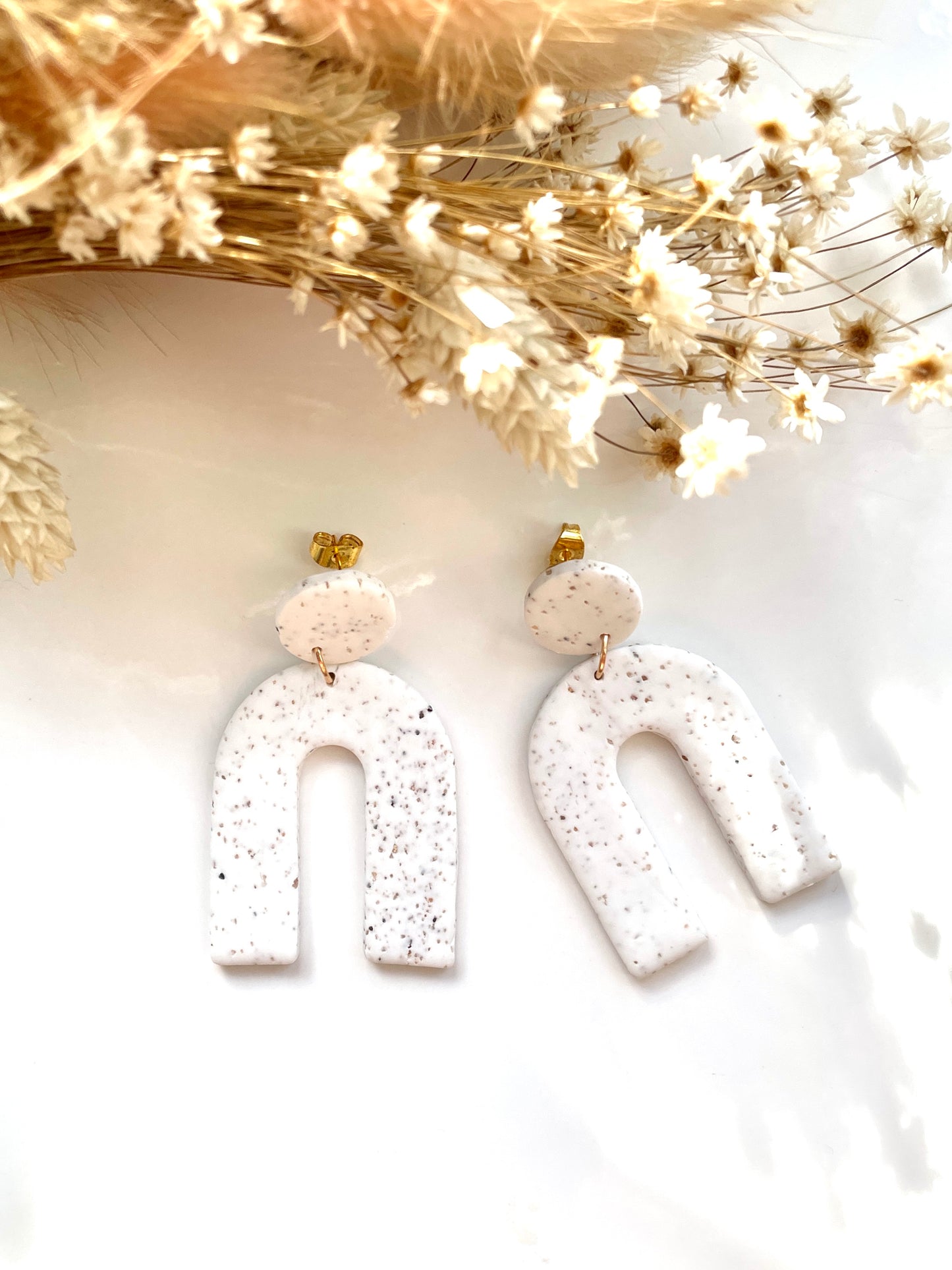 Sahara White Arch drops