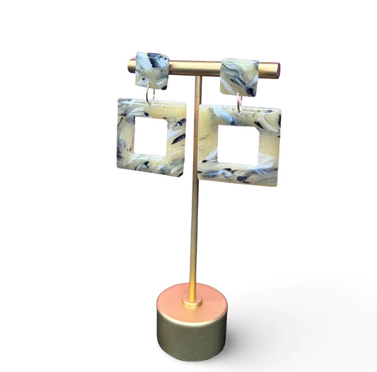 Tortoiseshell square dangles